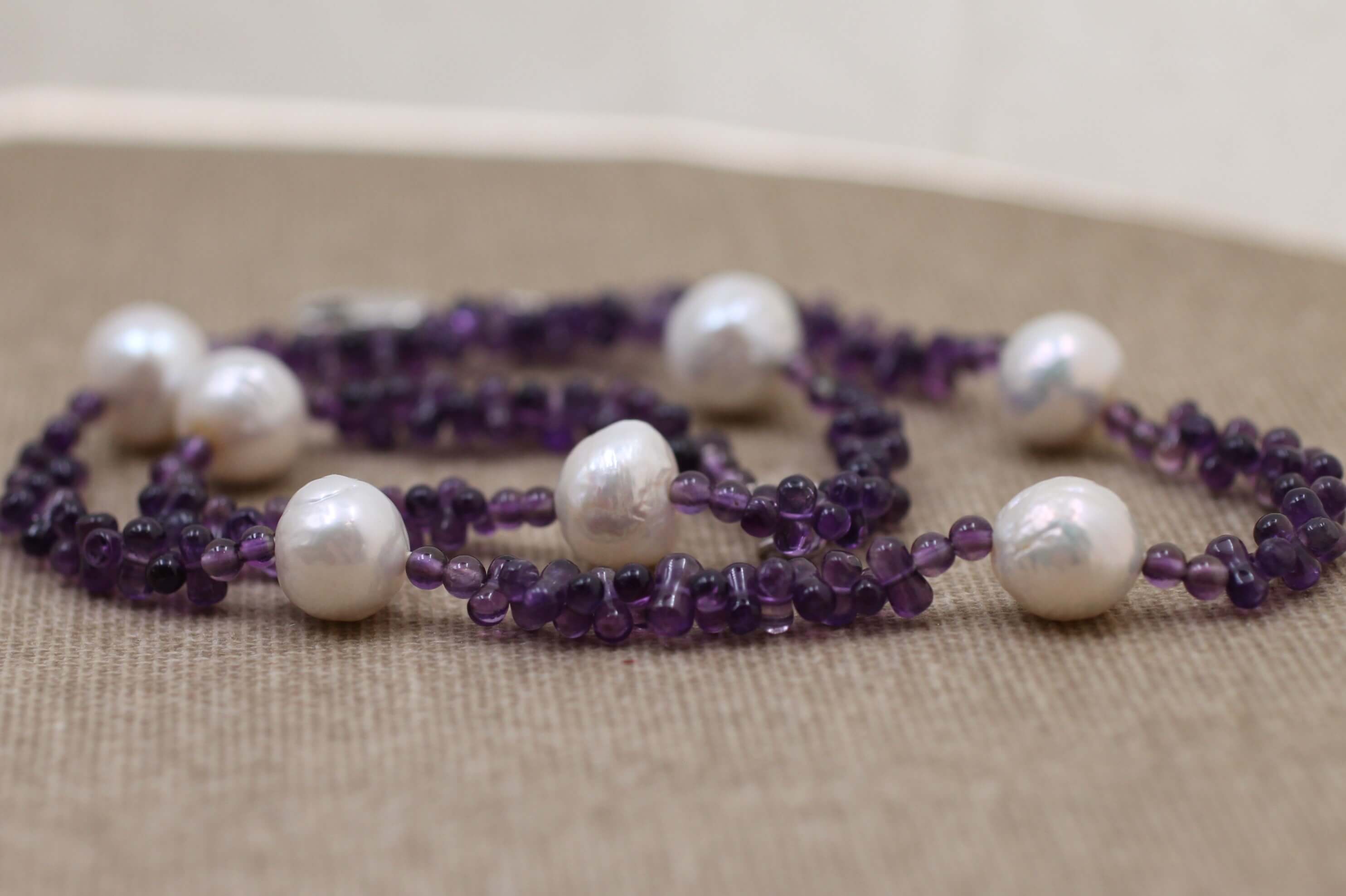 Gold, Amethyst and baroque Pearls necklace