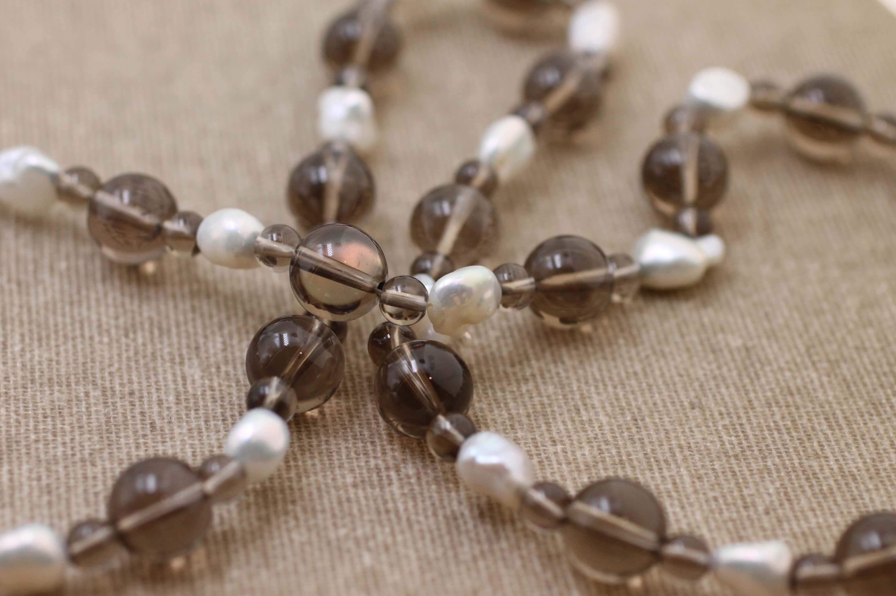 Smoky Quartz and Baroque pearls necklace